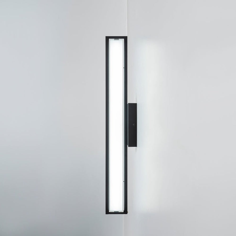 Farmhouze Light - Modern Dimmable LED Black Wide Bathroom Vanity Light - Wall Sconce - Black - 